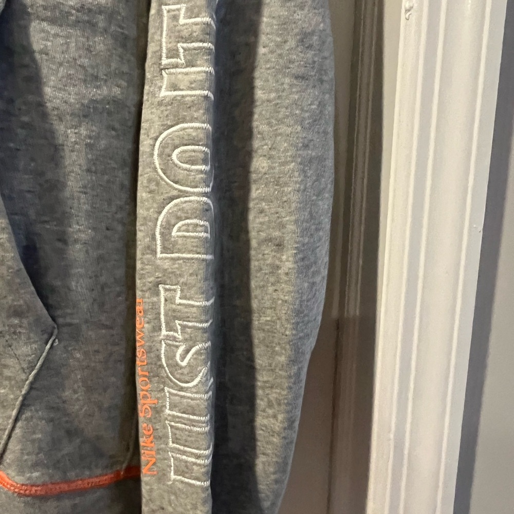 Nike Men's Gray Sweater with Orange Highlights - Picture 3 of 5